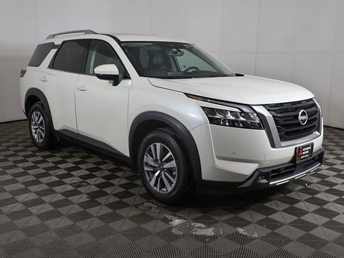 Used 2023 Nissan Pathfinder SL w/ Cargo Package image 55