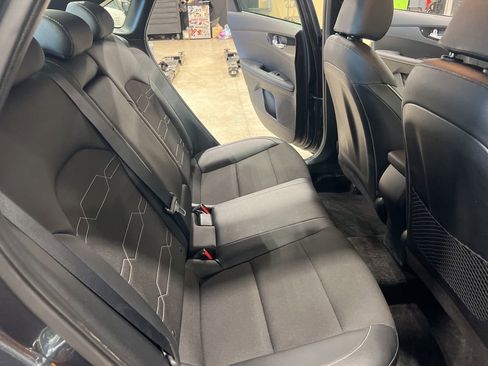 Used 2024 Kia Forte GT-Line image 13