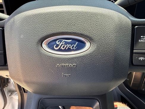 Used 2023 Ford F250 XLT w/ FX4 Off-Road Package AWD/4WD image 28