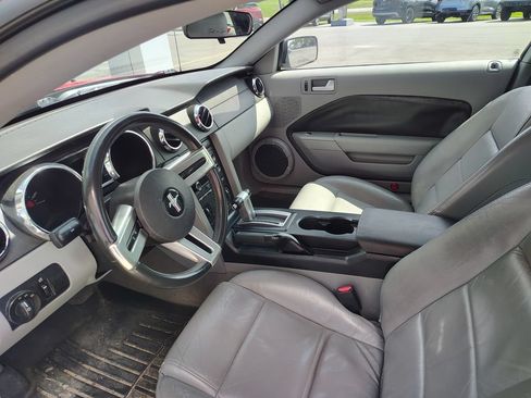 Used 2008 Ford Mustang Coupe RWD image 10