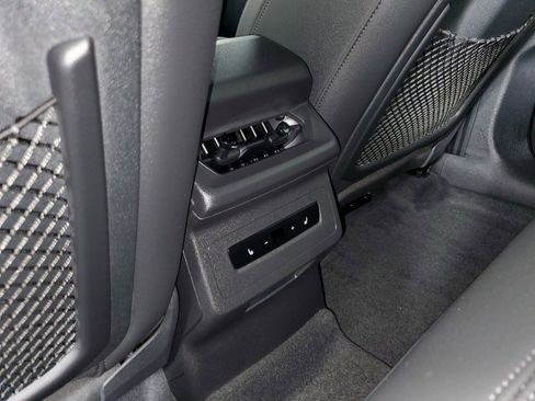 Certified 2025 Audi SQ6 e-tron Prestige w/ 21" Black Optic Wheel Package image 49