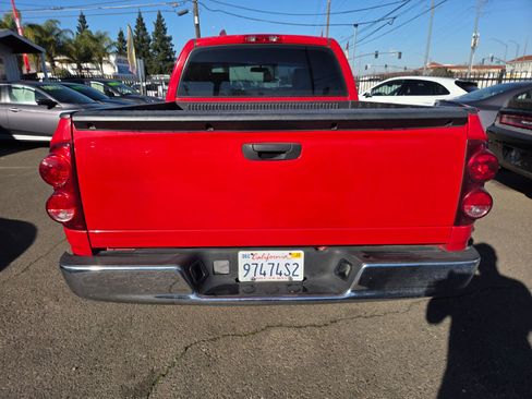 Used 2007 Dodge Ram 1500 Truck SLT image 3