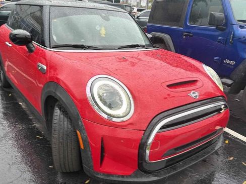Used 2022 MINI Cooper SE image 3