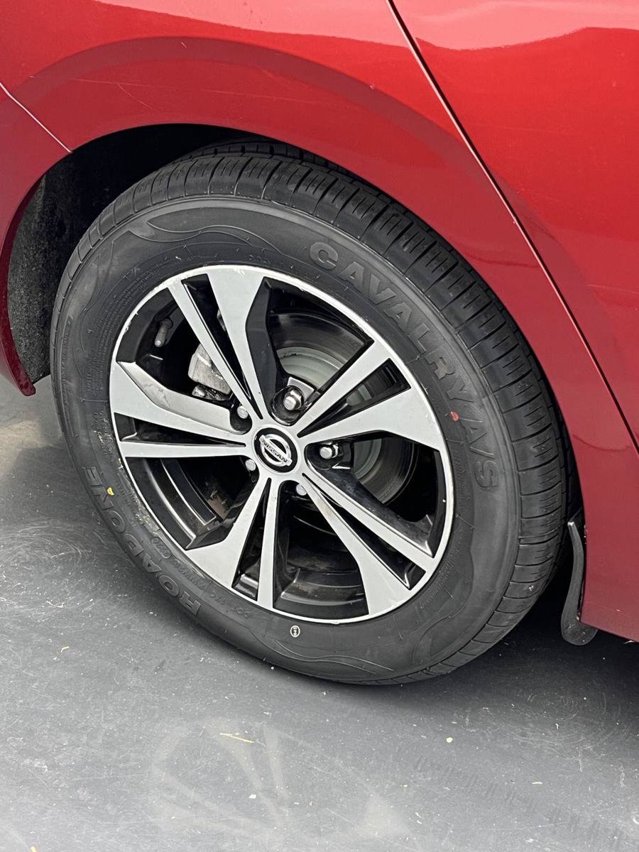 Used 2020 Nissan Sentra SV FWD image 36