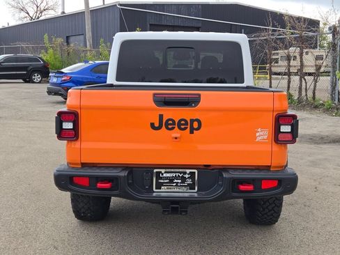 New 2026 Jeep Gladiator Rubicon w/ Whitecap Package AWD/4WD image 13