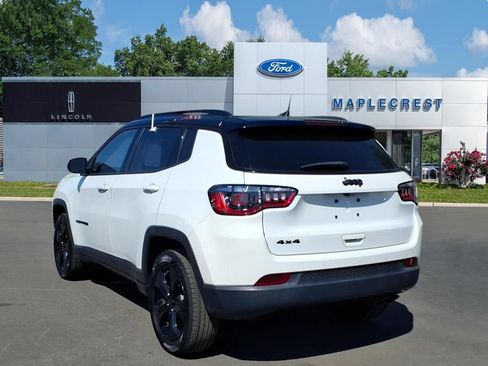 Used 2021 Jeep Compass Latitude AWD/4WD image 3