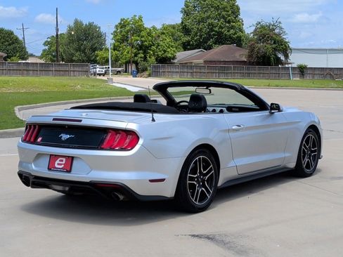 Used 2019 Ford Mustang Premium RWD image 8