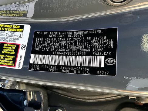 Certified 2025 Toyota Camry SE image 31