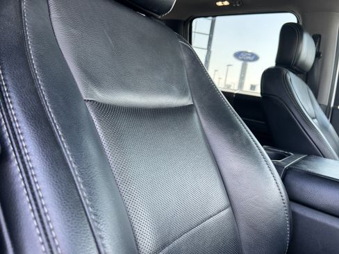 Used 2019 Ford F450 Lariat w/ Lariat Ultimate Package AWD/4WD image 14