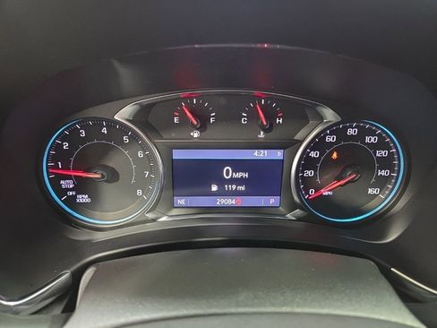 Used 2022 Chevrolet Equinox Premier AWD/4WD image 13