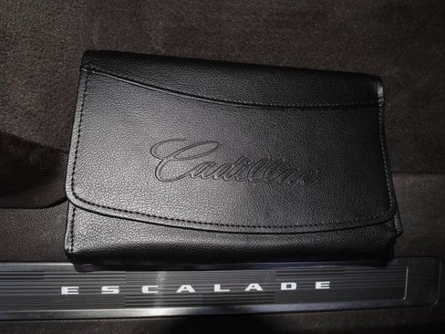 Used 2022 Cadillac Escalade Sport w/ Touring Package AWD/4WD image 43