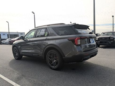 New 2026 Ford Explorer ST-Line w/ ST-Line Street Pack image 5