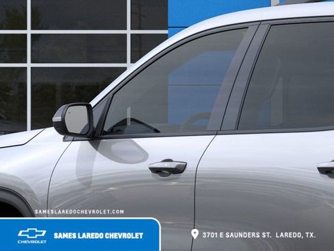 New 2026 Chevrolet Traverse LT w/ Midnight/Sport Edition FWD image 12