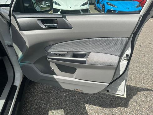 Used 2012 Subaru Forester 2.5X Premium image 10