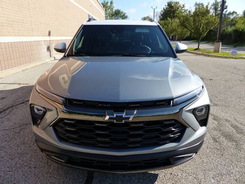 Used 2025 Chevrolet TrailBlazer ACTIV FWD image 14
