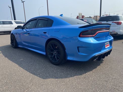 Used 2019 Dodge Charger Scat Pack w/ Dynamics Package RWD image 3
