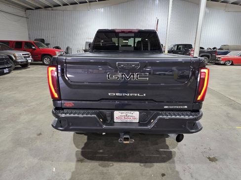 Used 2024 GMC Sierra 2500 Denali w/ Technology Package image 12