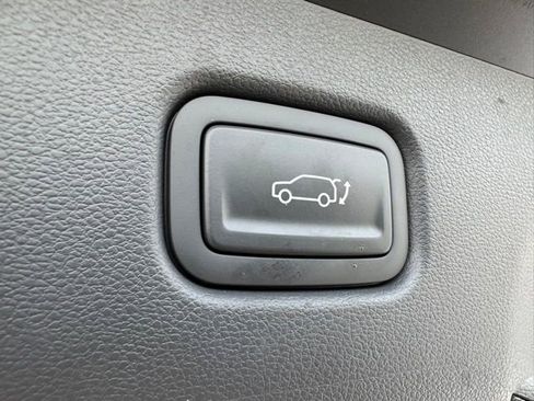 Used 2025 Hyundai Kona Limited image 10