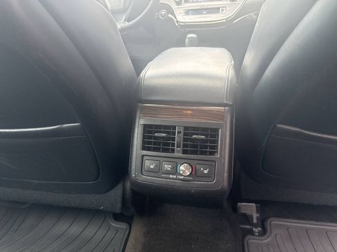 Used 2014 Toyota Avalon Limited FWD image 15