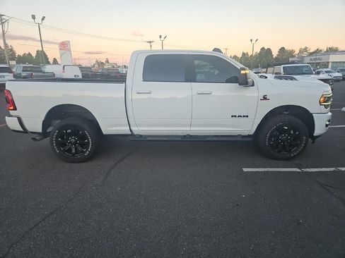 Used 2024 RAM 2500 Laramie w/ Night Edition AWD/4WD image 6