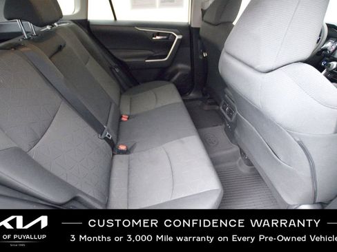 Used 2021 Toyota RAV4 XLE image 14