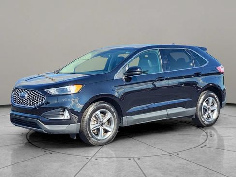 Certified 2024 Ford Edge SEL w/ Convenience Package AWD/4WD image 3