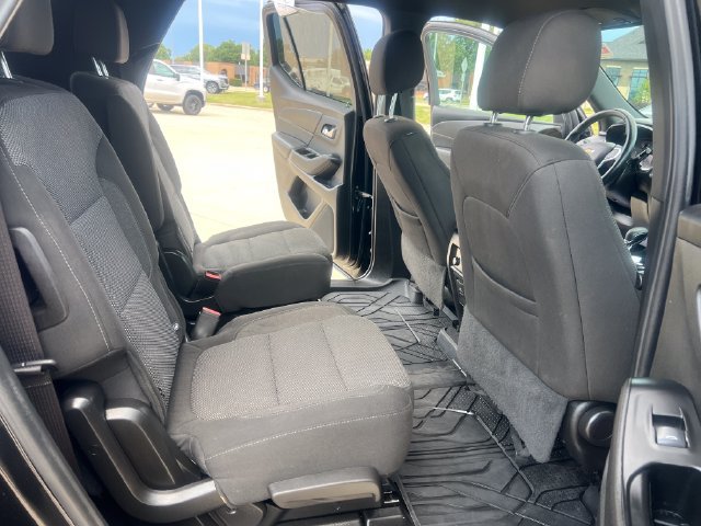 Used 2023 Chevrolet Traverse LT w/ LPO, Floor Liner Package AWD/4WD image 16