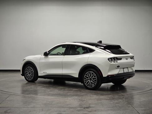 Used 2024 Ford Mustang Mach-E Premium image 6