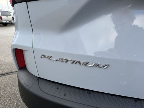 Used 2025 Ford Escape Platinum image 5