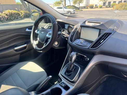 Used 2013 Ford Escape SE FWD image 23