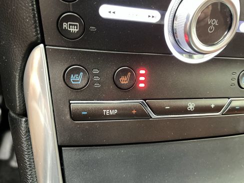 Used 2017 Ford Edge Titanium w/ Equipment Group 301A AWD/4WD image 29