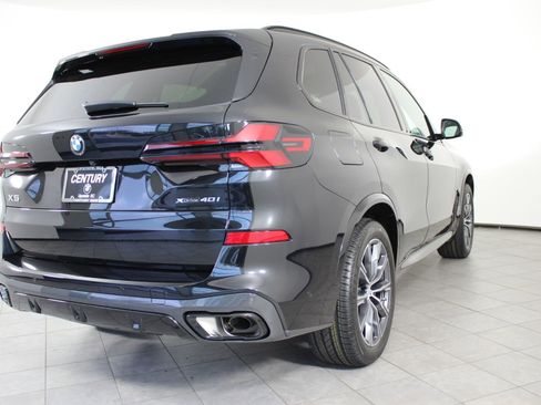 New 2026 BMW X5 xDrive40i w/ M Sport Package image 9