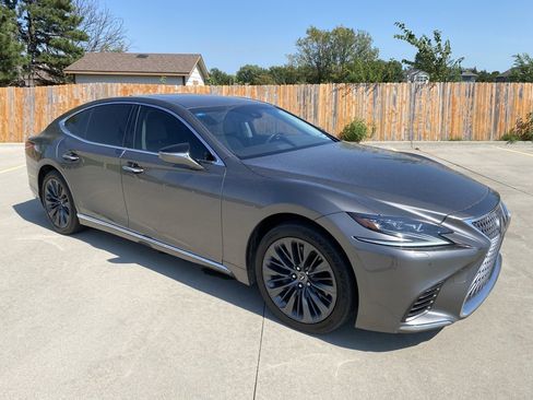 Used 2018 Lexus LS 500 AWD image 1