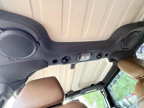 Used 2013 Jeep Wrangler Unlimited Sahara w/ Connectivity Group AWD/4WD image 30