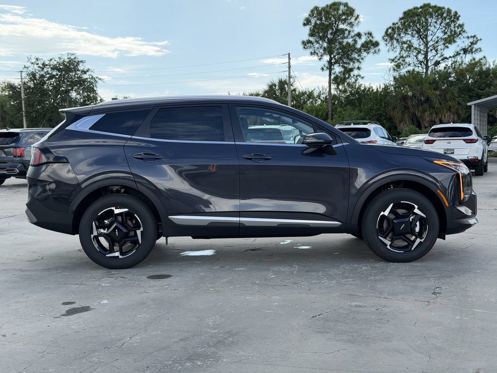 New 2027 Kia Sportage EX AWD/4WD image 3