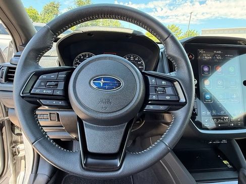 Used 2025 Subaru Forester Premium AWD/4WD image 11