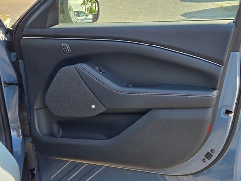 Certified 2023 Ford Mustang Mach-E Premium image 4