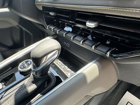 New 2025 Chevrolet Colorado ZR2 w/ Technology Package image 14