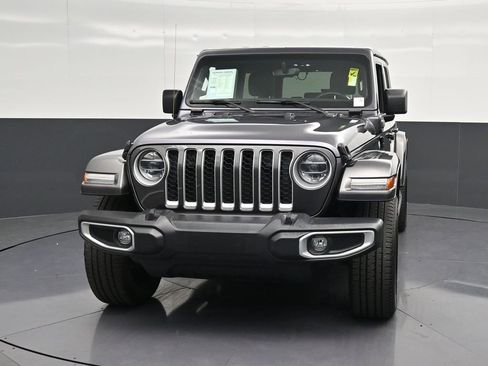 Used 2021 Jeep Wrangler Unlimited Sahara w/ Cold Weather Group AWD/4WD image 6