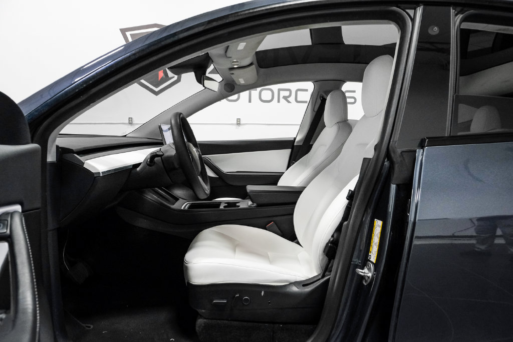 Used 2022 Tesla Model Y Long Range AWD/4WD image 4