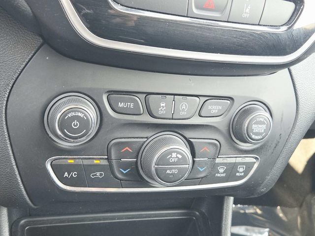 Used 2022 Jeep Cherokee Limited w/ Elite Package AWD/4WD image 26