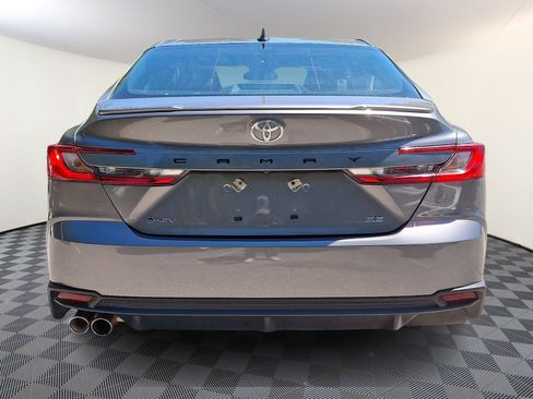 Used 2025 Toyota Camry SE FWD image 5