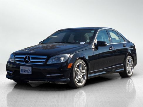 Used 2011 Mercedes-Benz C 350 Sport image 8