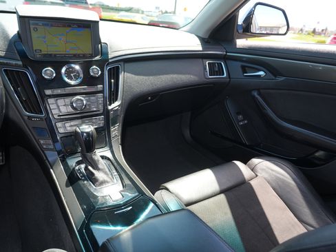 Used 2009 Cadillac CTS V RWD image 25