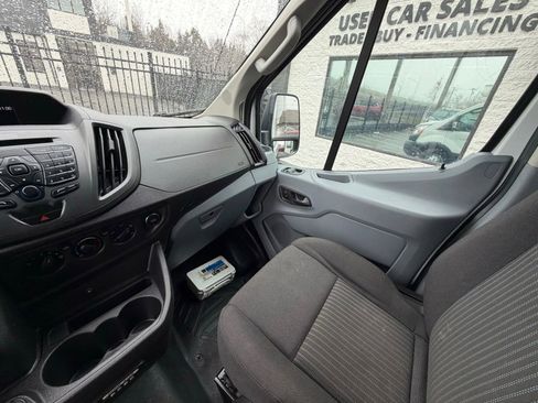 Used 2019 Ford Transit 350 XL image 32