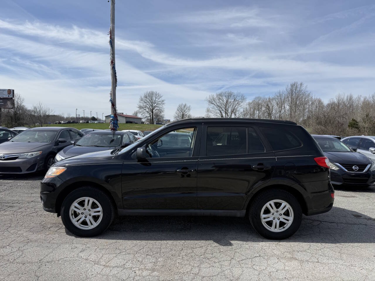 Used 2010 Hyundai Santa Fe GLS FWD image 3