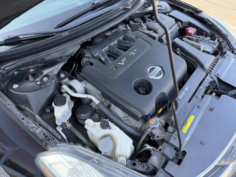 Used 2011 Nissan Altima 3.5 SR w/ 3.5SR Premium Pkg FWD image 31