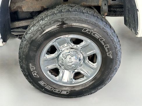 Used 2018 RAM 2500 Tradesman w/ Chrome Appearance Group image 26