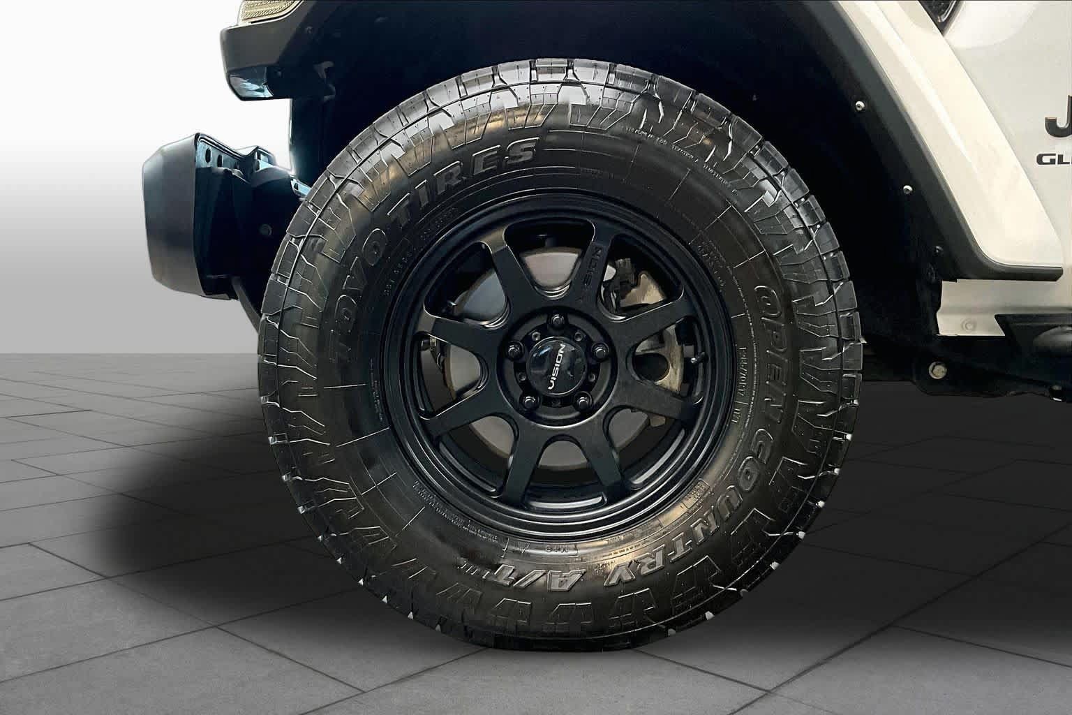 Used 2022 Jeep Gladiator Sport AWD/4WD image 10
