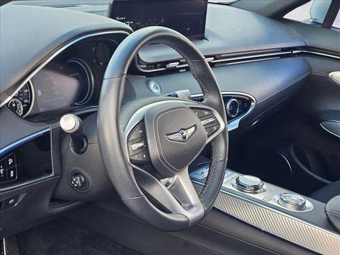Used 2024 Genesis GV70 3.5T Sport image 9